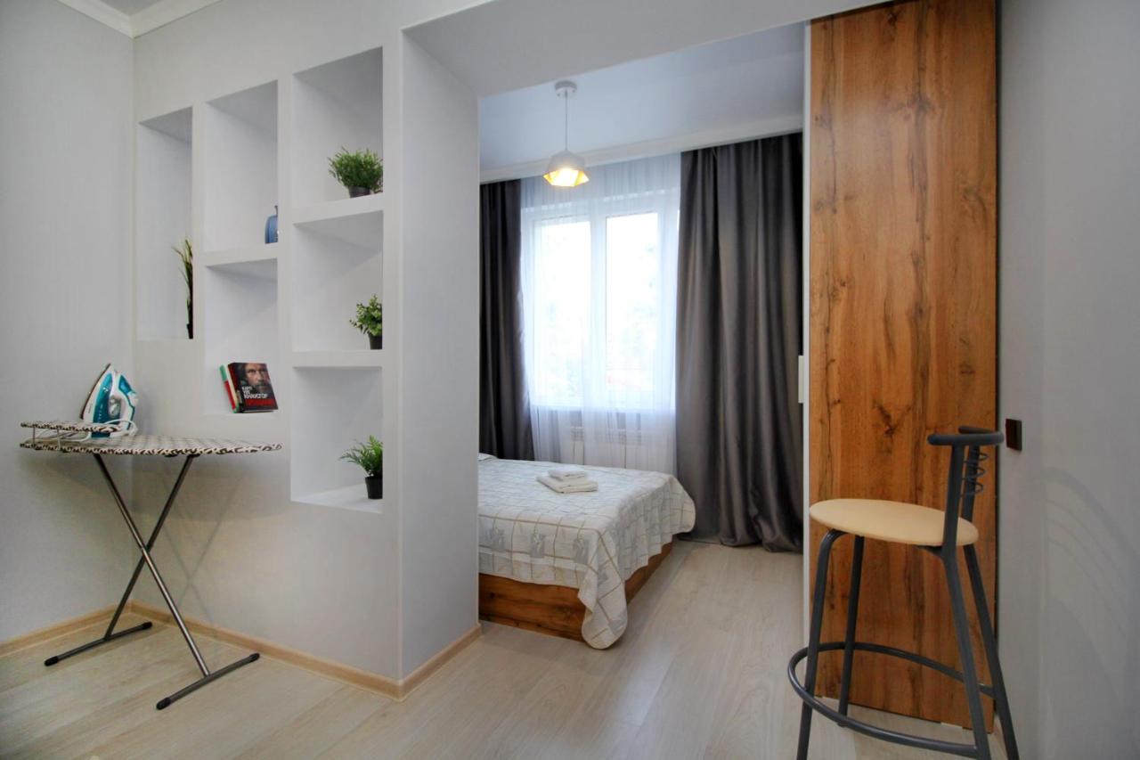 Cozy Studio In The Best Area! 5 Alma-Ata Exteriör bild